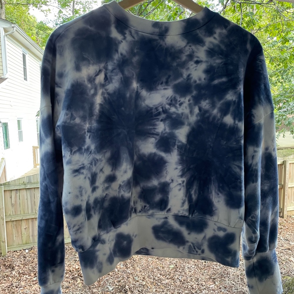 Old Navy cropped tie dye crew neck